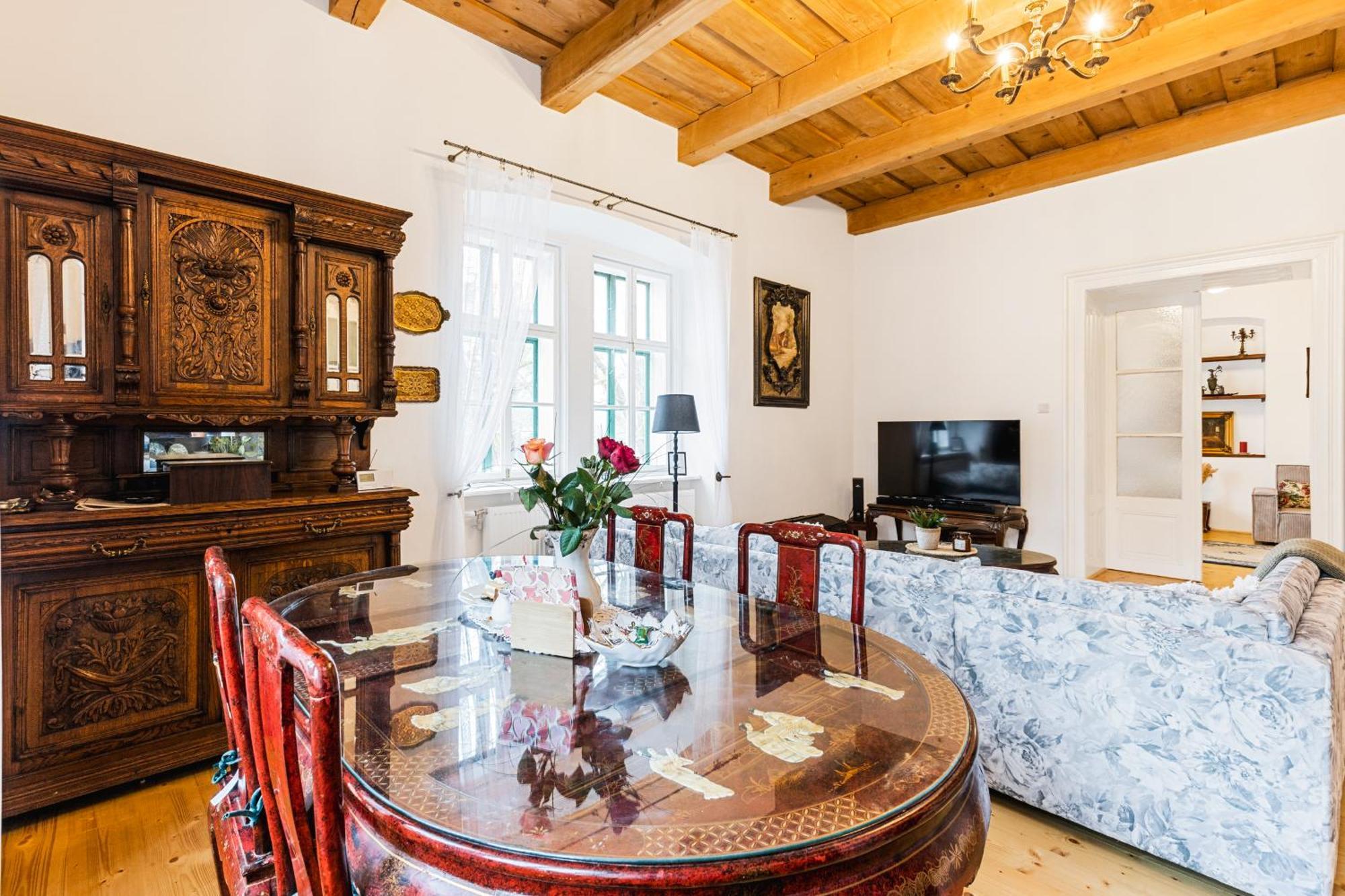 Sovi Dom- Historicke Apartmany Z 19 Storocia, 4Km Od Banskej Stiavnice Svätý Anton Exterior foto