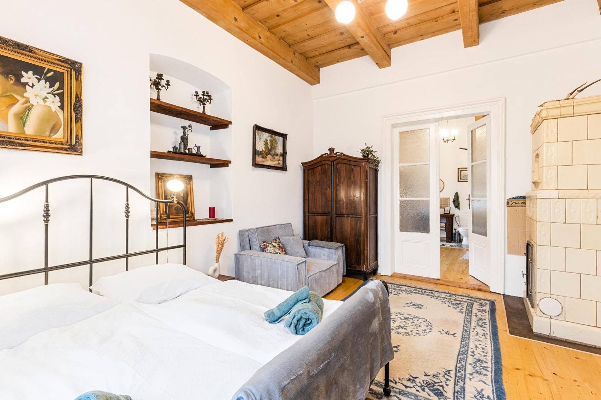 Sovi Dom- Historicke Apartmany Z 19 Storocia, 4Km Od Banskej Stiavnice Svätý Anton Exterior foto