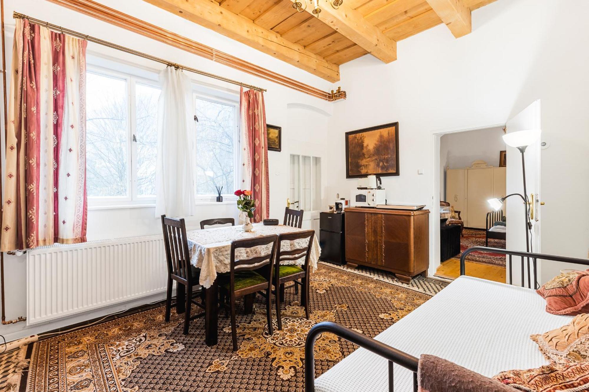 Sovi Dom- Historicke Apartmany Z 19 Storocia, 4Km Od Banskej Stiavnice Svätý Anton Exterior foto